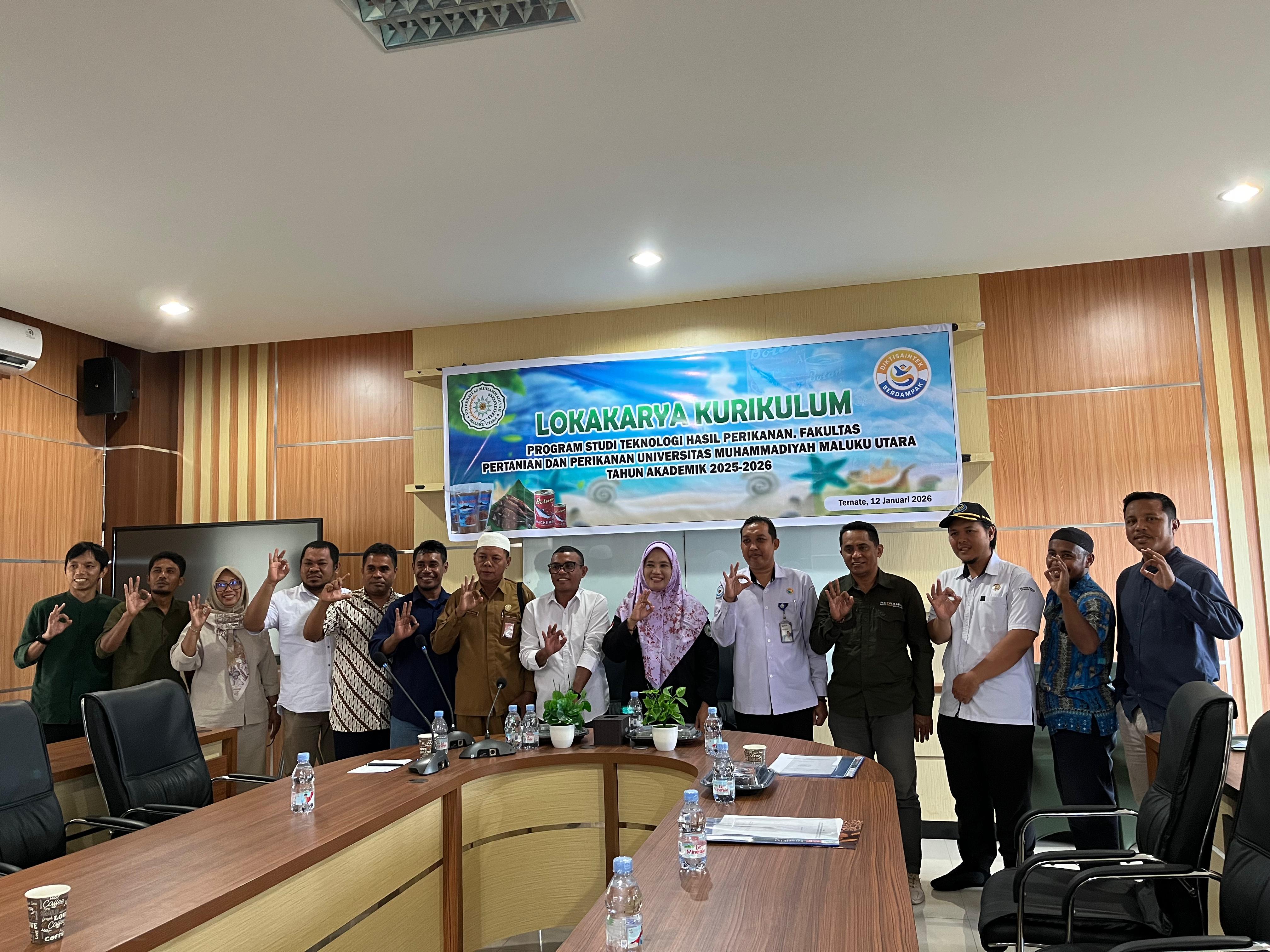 Perkuat Sinergi Akademisi dan Pemerintah, Sekretaris DKP Kota Ternate Hadiri Lokakarya Kurikulum Prodi THP UMMU